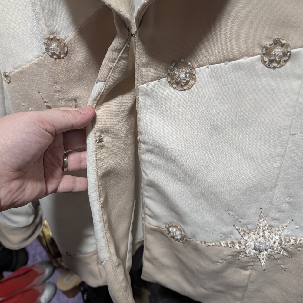 Stunning Beige And Cream Beaded Blazer - Picture 4 of 10